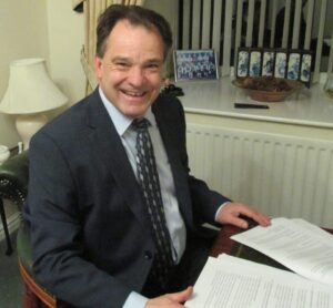 Photo of Councillor Robert Scott