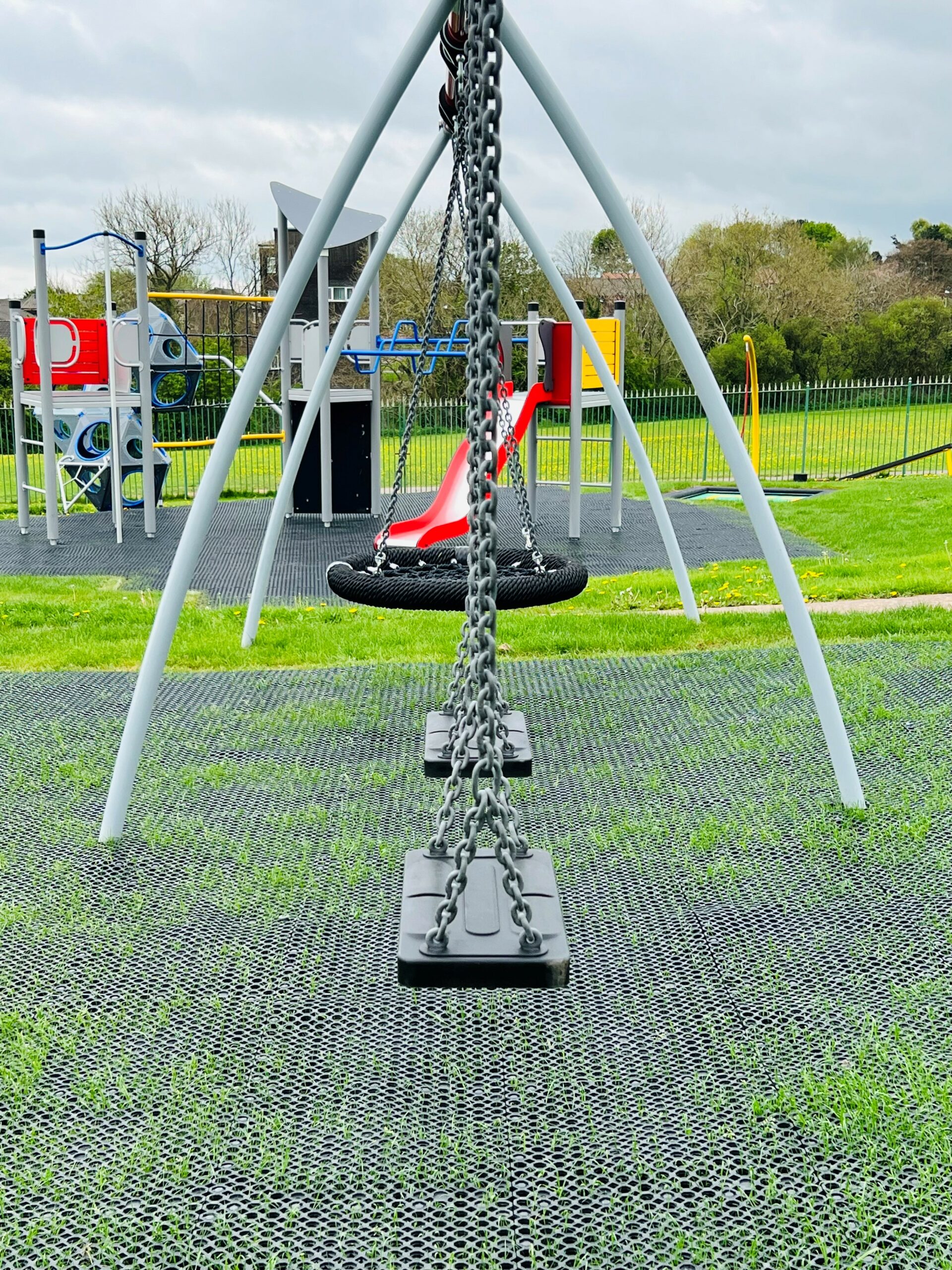 A Photo of play equipment at Oakerside Drive