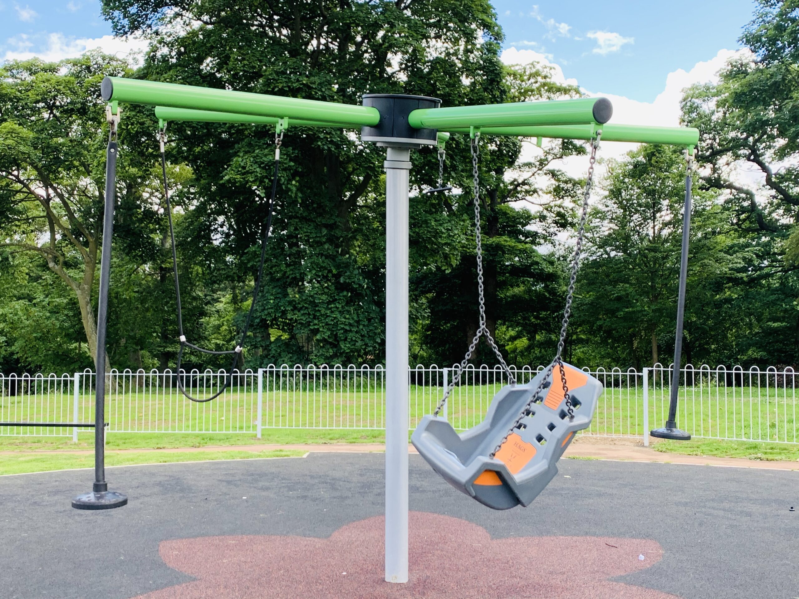 A Photo of play equipment at Heath Close
